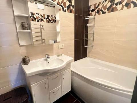 квартира за адресою Йорданська вул. (Лайоша Гавро), 1