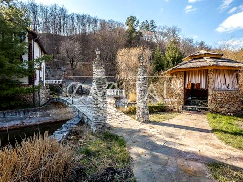 дом по адресу підгірна