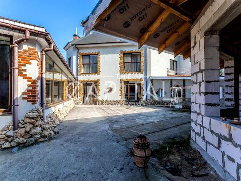 дом по адресу підгірна