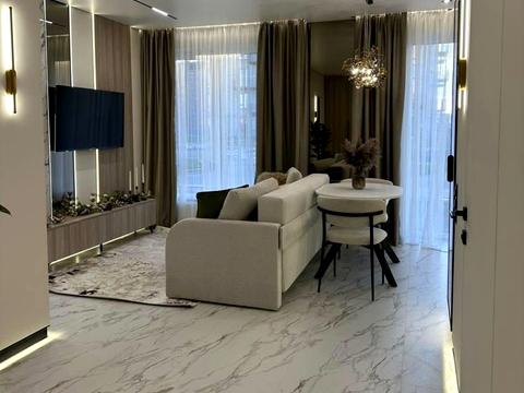 квартира по адресу 24 Августа ул., 1