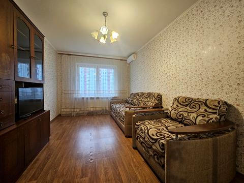 квартира по адресу Софии Русовой ул., 1