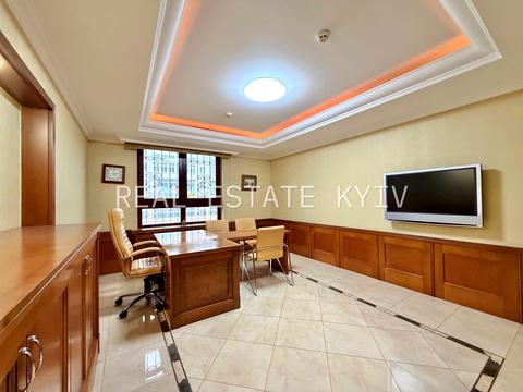 комерційна за адресою Шота Руставелі вул., 44