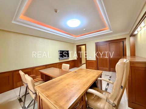 комерційна за адресою Шота Руставелі вул., 44