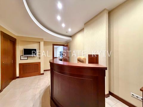 комерційна за адресою Шота Руставелі вул., 44