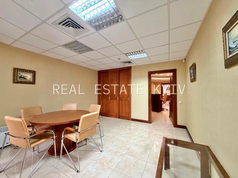 комерційна за адресою Шота Руставелі вул., 44