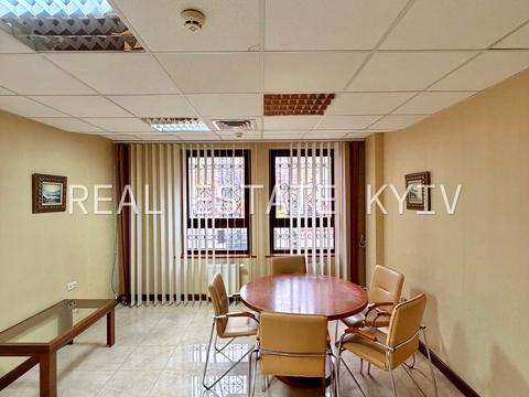 комерційна за адресою Шота Руставелі вул., 44