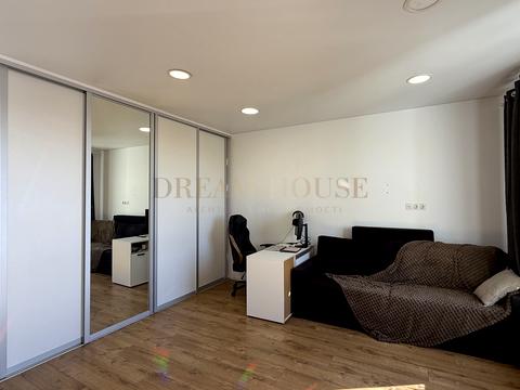 квартира за адресою Українська вул., 83