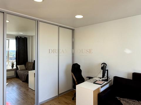 квартира за адресою Українська вул., 83