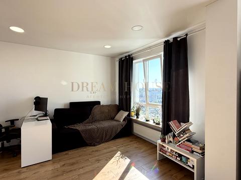 квартира за адресою Українська вул., 83