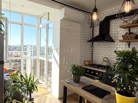 квартира за адресою Українська вул., 83