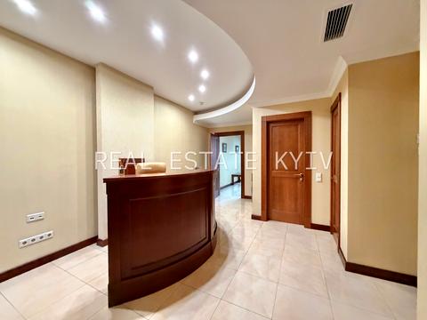 комерційна за адресою Шота Руставелі вул., 44