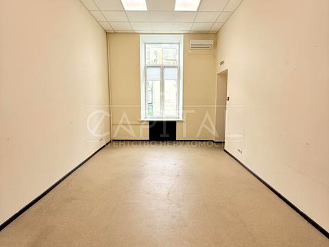 комерційна за адресою Хрещатик вул. (Kreschatic), 5-Б