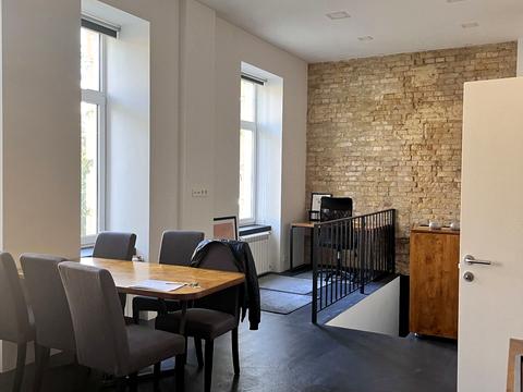 квартира за адресою Леонтовича вул., 1