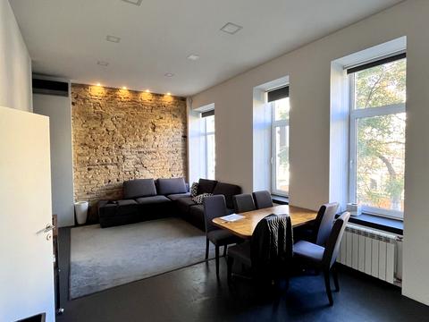 квартира за адресою Леонтовича вул., 1