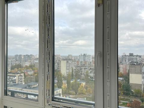 квартира за адресою Богатирська вул., 6-А