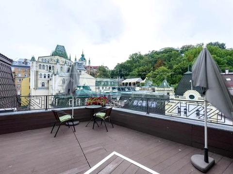 комерційна за адресою Воздвиженська вул., 51