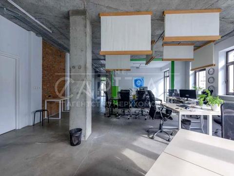 комерційна за адресою Воздвиженська вул., 51