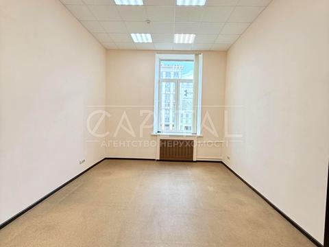 комерційна за адресою Хрещатик вул. (Kreschatic), 5-Б