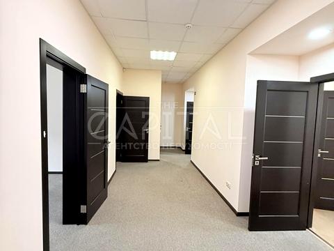 комерційна за адресою Хрещатик вул. (Kreschatic), 5-Б