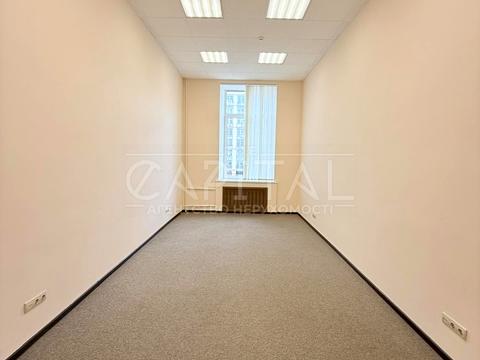 комерційна за адресою Хрещатик вул. (Kreschatic), 5-Б