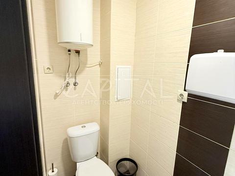 комерційна за адресою Хрещатик вул. (Kreschatic), 5-Б