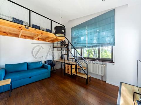 дом по адресу Патріарха Володимира Романюка ул. (Жовтнева)