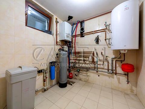 дом по адресу Патріарха Володимира Романюка ул. (Жовтнева)