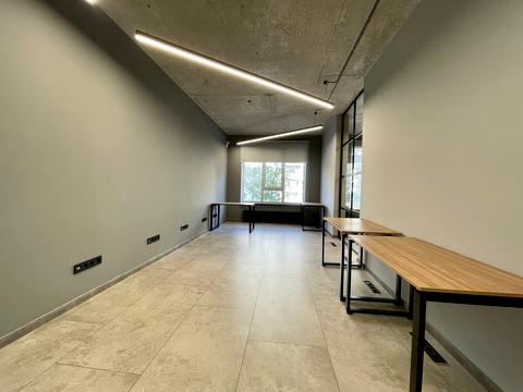 комерційна за адресою Київ, Василя Тютюнника вул. (Анрі Барбюса), 28-А