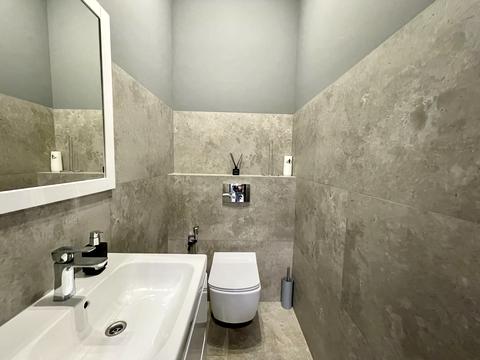 комерційна за адресою Київ, Василя Тютюнника вул. (Анрі Барбюса), 28-А