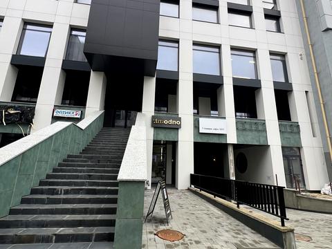 комерційна за адресою Доли вул., 9