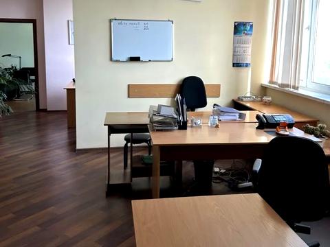 комерційна за адресою Авіаконструктора Ігоря Сікорського вул. (Танкова), 1