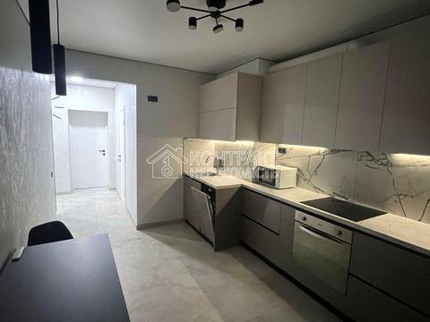 квартира за адресою Льва Ландау просп. (50-річчя СРСР), 52