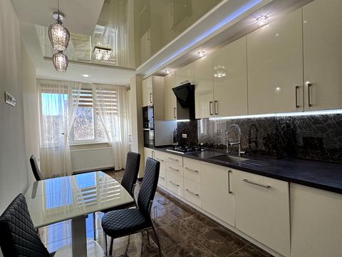 квартира по адресу Владимира Ивасюка ул., 76а