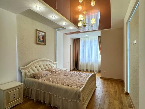 квартира по адресу Владимира Ивасюка ул., 76а