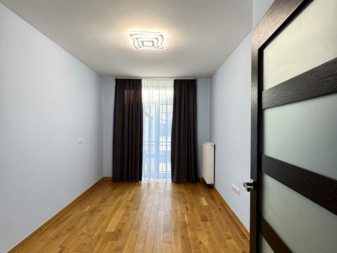 квартира по адресу Владимира Ивасюка ул., 76а