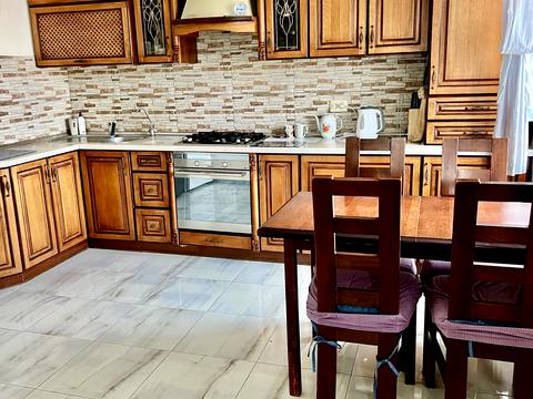 квартира за адресою Протасевича вул., 2