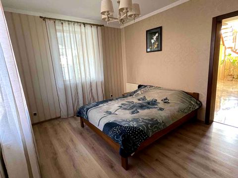 будинок за адресою Руденка вул.