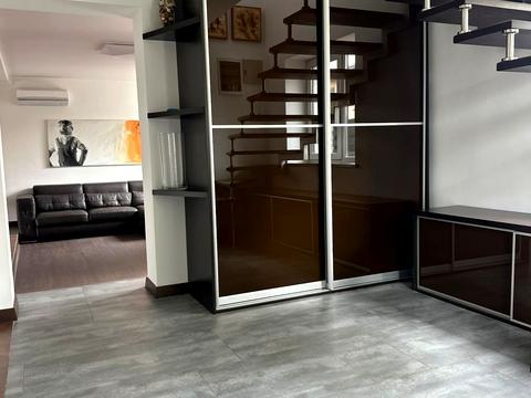 будинок за адресою Богатирська вул., 10