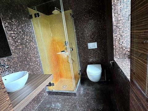 будинок за адресою Богатирська вул., 10