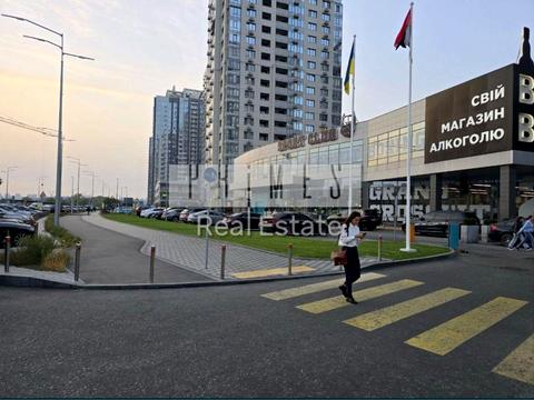 комерційна за адресою Дніпровська набережна вул., 14