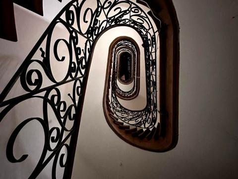 комерційна за адресою Івана Григоровича вул., 8