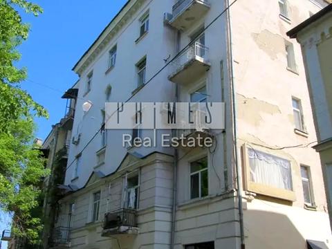 комерційна за адресою Кудрявська вул., 8-А