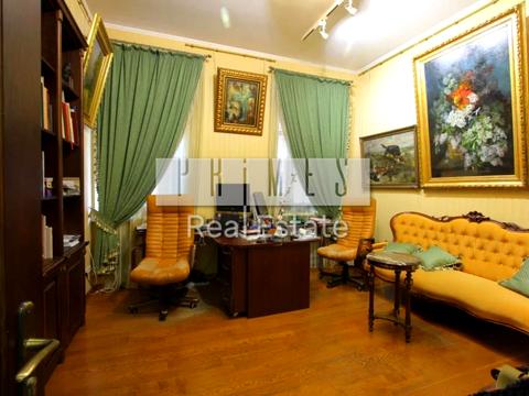 комерційна за адресою Кудрявська вул., 8-А