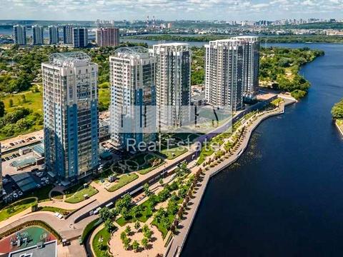 комерційна за адресою Дніпровська набережна вул., 14