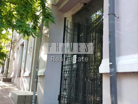 комерційна за адресою Софіївська вул., 12