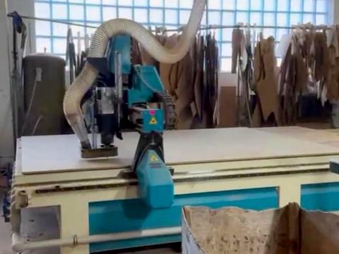 комерційна за адресою Лопатинського, 141