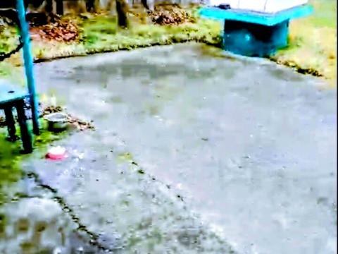 будинок за адресою с. Хомутець, Дружби, 49