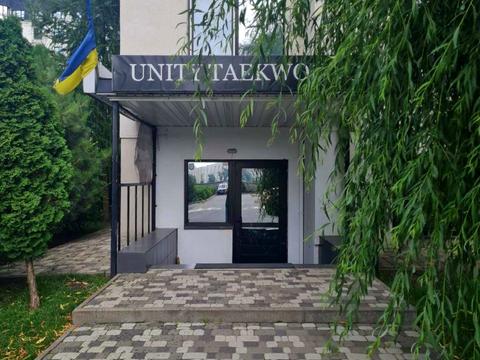 комерційна за адресою Героїв Небесної Сотні просп., 18/4