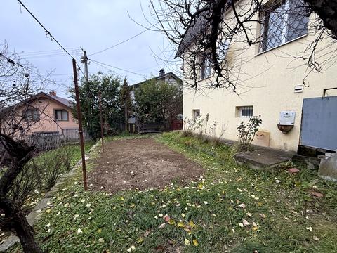 дом по адресу Радісна, 30