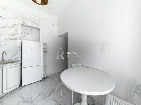 комерційна за адресою Круглоуніверситетська вул., 22